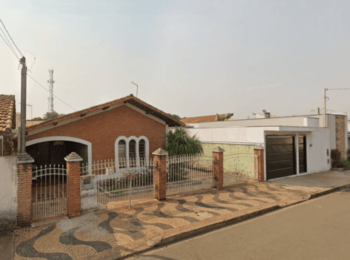 Casa em leilão em Leme - SP — Casa Residencial -  Jd. Eroísi - Leme/SP