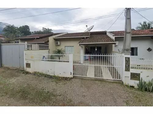 Casa em leilão em Guabiruba - SC — Casa - São Pedro - Guabiruba/SC