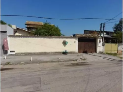 Casa em leilão em Itaboraí - RJ — Casa - Outeiro das Pedras - Itaboraí/RJ