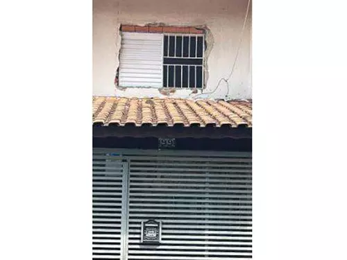Foto 1 de 2: Casa em leilão em São Paulo - SP — Leilão De Casa - Jardim Santo Elias - São Paulo/sp