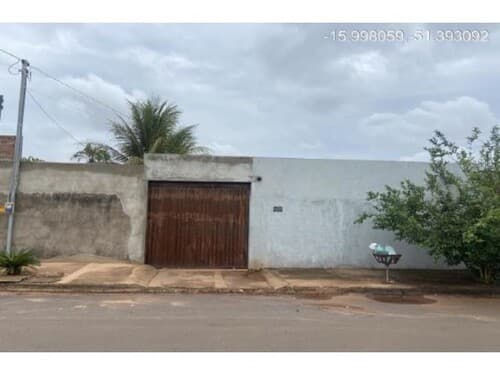 Foto 1 de 3: Casa em leilão em Montes Claros De Goiás - GO — Leilão De Casa - Cidade Deus - Montes Claros De Goiás/go