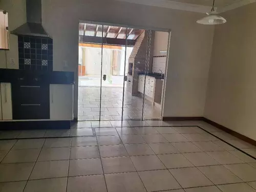 Foto 16 de 22: Casa em leilão em Marília - SP — Leilão De Casa - Alto Cafezal - Marília/sp