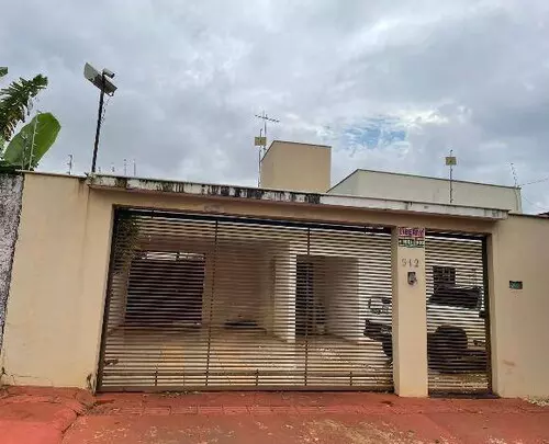 Foto 1 de 3: Casa em leilão em Londrina - PR — Leilão De Casa - Portal De Versalhes 1 - Londrina/pr