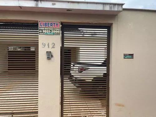 Foto 3 de 3: Casa em leilão em Londrina - PR — Leilão De Casa - Portal De Versalhes 1 - Londrina/pr