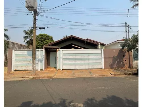 Foto 1 de 3: Casa em leilão em Palmeira D'oeste - SP — Leilão De Casa - Centro - Palmeira D'oeste/sp