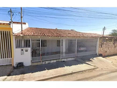 Foto 1 de 5: Casa em leilão em Cuiabá - MT — Leilão De Casa - Morada Da Serra - Cuiabá/mt
