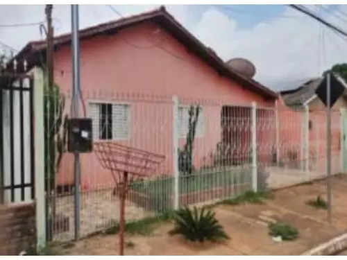 Foto 3 de 3: Casa em leilão em Várzea Grande - MT — Frazão Leilões 1º Leilão De Imóveis | Estados: Al - Ba - Ce - Go - Ms - Mt - Pa - Pr - Rj - Rs - Sc - Sp | 3295 Lote 3295-02 Casa - Jardim Marajoara - Várzea Grande/ Mt Rua Tenente Horta Barbosa, (antiga R. 14), 889, Várzea Grande,mt Imóvel Ocupado