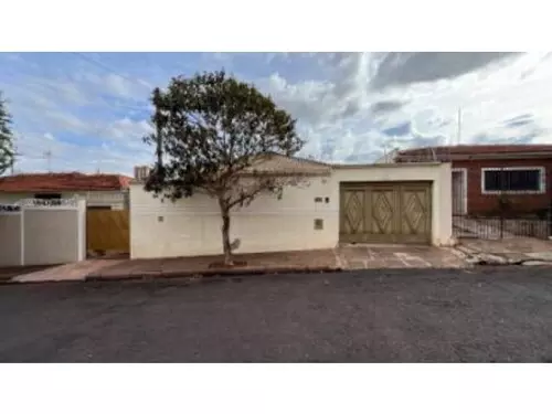 Foto 1 de 2: Casa em leilão em Araraquara - SP — Frazão Leilões 1º Leilão De Imóveis | Estados: Am - Mg - Ms - Rj - Rn - Se - Sp | 3315 Lote 3315-08 Casa - Vila Furlan - Araraquara/sp