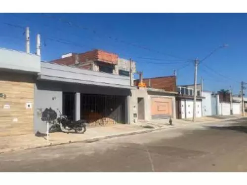 Foto 2 de 3: Casa em leilão em Piracicaba - SP — 1º Leilão De Imóveis | Estados: Mg - Sp | 3379 Lote 3379-02 Casa - Campestre - Piracicaba/sp