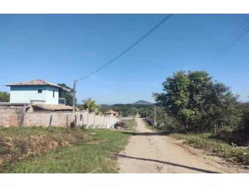 Foto 10 de 11: Casa em leilão em Tanguá - RJ — Leilão De Imóveis Em Diversos Estados Do Brasil | 3395 Lote 035 Casa - Cidade Satélite - Tanguá/rj