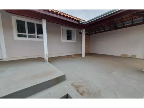 Foto 5 de 7: Casa em leilão em Santa Rita Do Passa Quatro - SP — Leilão De Imóveis Em Diversos Estados Do Brasil | 3395 Lote 096 Casa - Jardim Planalto - Santa Rita Do Passa Quatro/sp