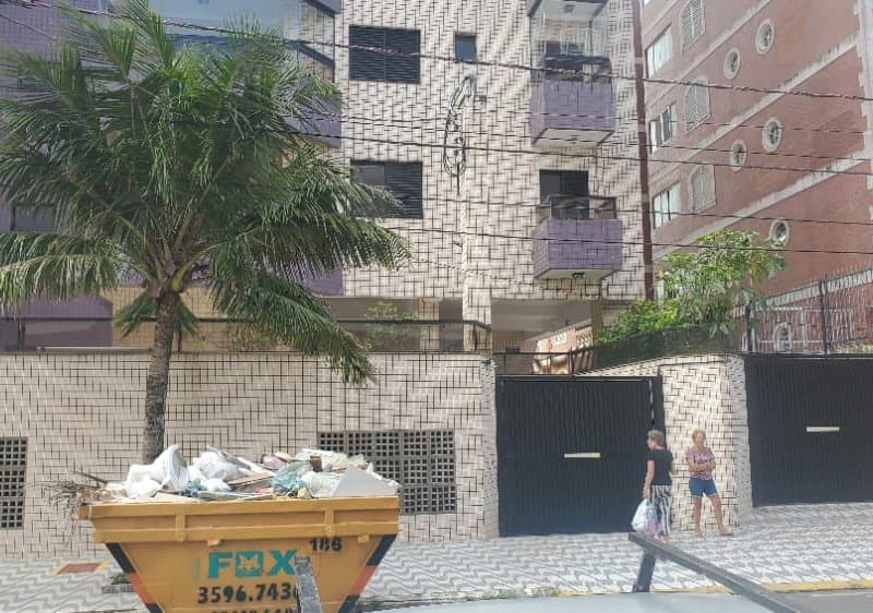 Foto 3 de 13: Apartamento em leilão em Praia Grande - SP, bairro Vila Tupy — Apartamento com área útil de 108m² e área total de 159m², Condomínio Edifício São Salvador - Praia Grande/SP
