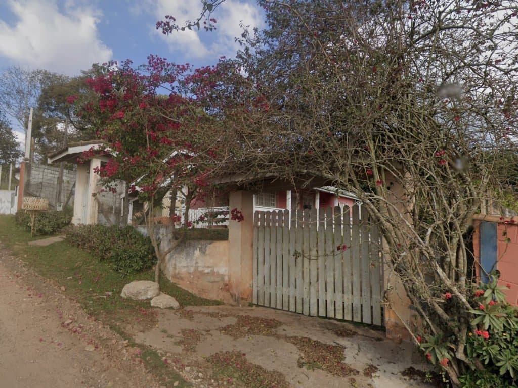 Foto 2 de 18: Casa em leilão em Atibaia - SP, bairro Portão — Chácara, 1.056m², Estância Santa Maria, Atibaia/SP