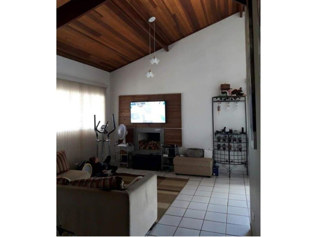 Foto 11 de 18: Casa em leilão em Atibaia - SP, bairro Portão — Chácara, 1.056m², Estância Santa Maria, Atibaia/SP