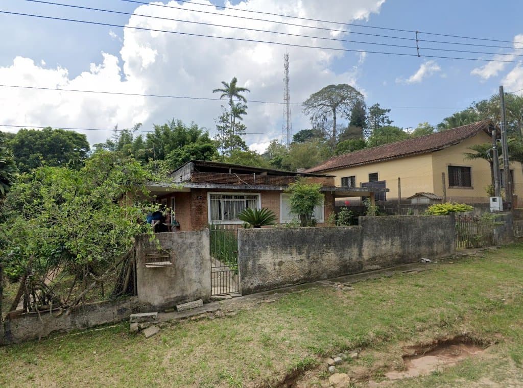 Foto 2 de 2: Terreno em leilão em Biritiba Mirim - SP — Dois Imóveis Residenciais, 4 dormitórios, Biritiba-Mirim/SP