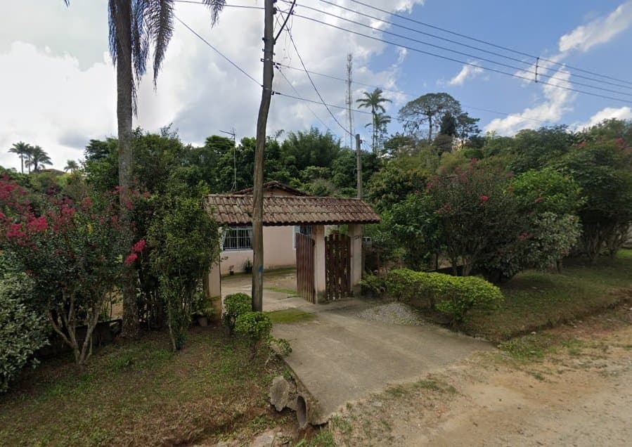 Terreno em leilão em Biritiba Mirim - SP — Dois Imóveis Residenciais, 4 dormitórios, Biritiba-Mirim/SP