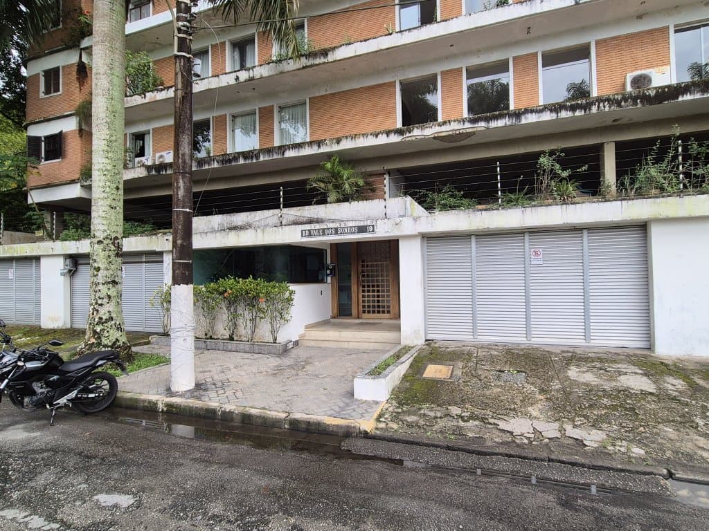 Foto 3 de 38: Apartamento em leilão em Guarujá - SP — Apartamento, 517m², Edifício Vale Dos Sonhos, Enseada, Guaruja/SP