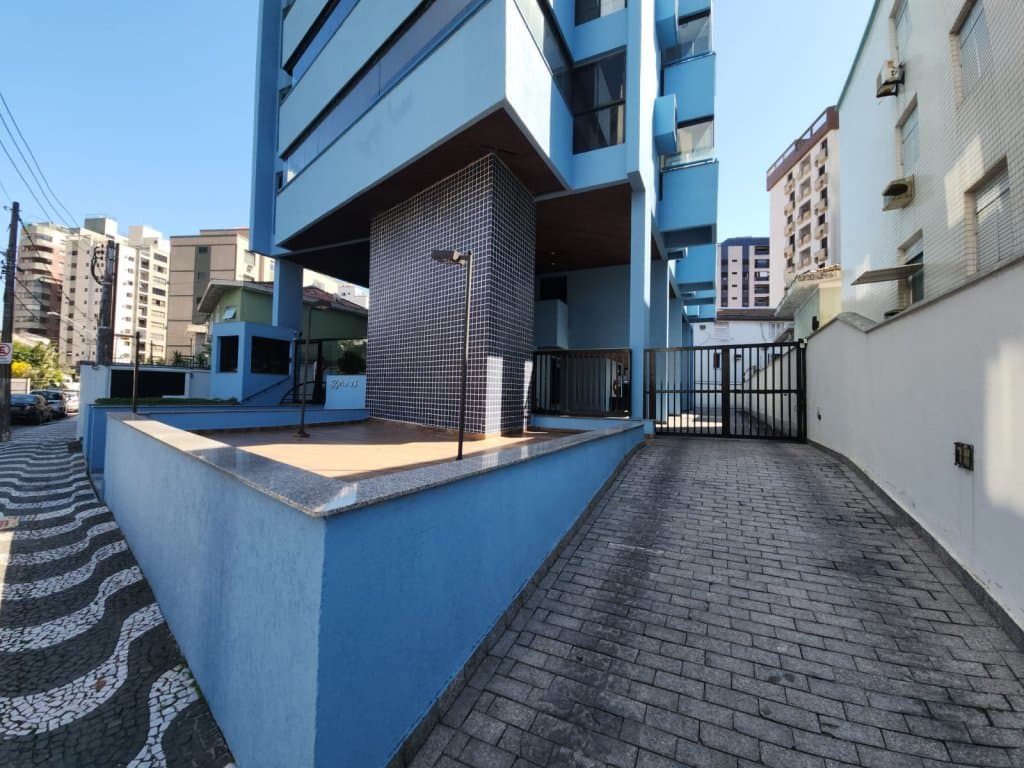 Foto 3 de 16: Apartamento em leilão em Santos - SP, bairro Ponta da Praia — Apartamento Triplex, 5 DORMITÓRIOS, 423m², Condomínio Edifício Beta, Ponta da Praia, Santos/SP