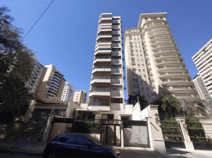 Foto 1 de 14: Apartamento em leilão em Campinas - SP, bairro Cambuí — Apartamento DESOCUPADO, 3 Dormitórios (1 Suíte), 2 Vagas de garagem – 221,13 m² – Ed. Forte Santa Maria, Cambuí, Campinas