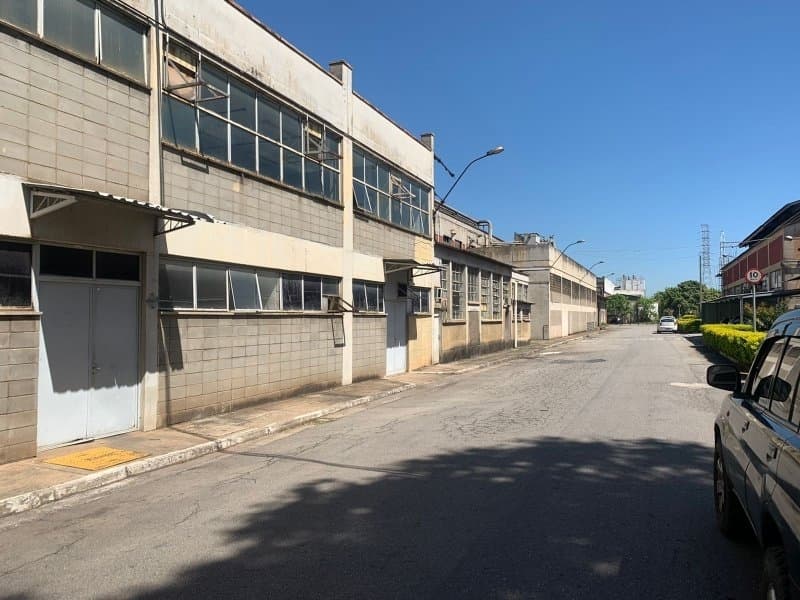 Foto 23 de 28: Comercial em leilão em Osasco - SP, bairro Centro — Imóvel Industrial para Incorporação, 175.586m², área edificada de 83.086m², Centro, Osasco/SP