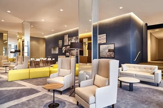 Foto 3 de 10: Apartamento em leilão em Campinas - SP, bairro Jardim do Lago Continuação — Suíte de Hotel, a.t 60,70m², a.p 19,75m², Hotel Contemporâneo, Campinas/SP