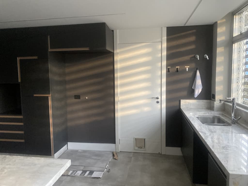 Foto 4 de 13: Apartamento em leilão em Curitiba - PR — Apartamento, 241m², Água Verde, Curitiba/PR