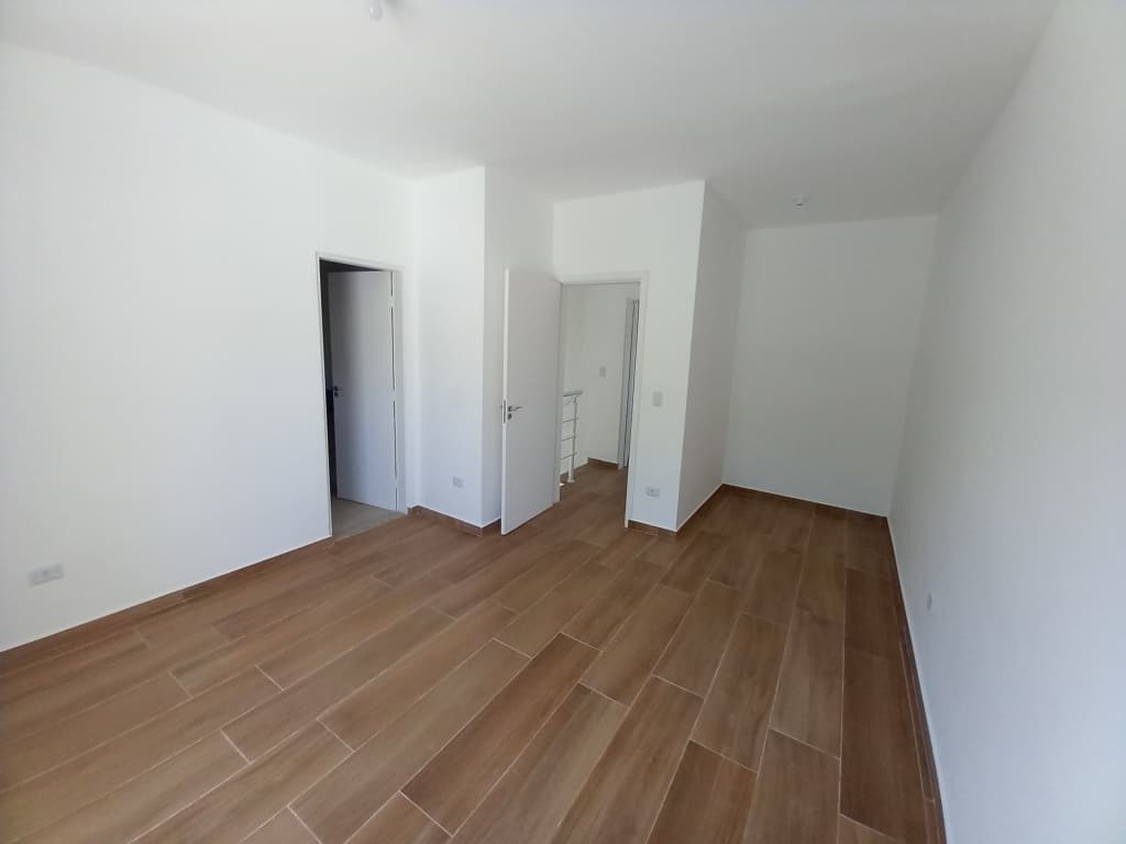 Foto 7 de 15: Casa em leilão em Itanhaém - SP, bairro Jardim São Fernando — Unidade Residencial em Condomínio no Litoral Paulista - Área Total de 87,397 m² – Itanhaém