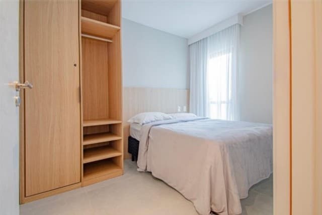 Foto 10 de 19: Apartamento em leilão em Camaçari - BA, bairro Barra do Jacuípe — Apartamento, 150m², Edifício Naia Guarajuba, Camaçari/BA