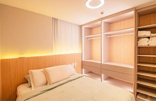 Foto 8 de 19: Apartamento em leilão em Camaçari - BA, bairro Barra do Jacuípe — Apartamento, 150m², Edifício Naia Guarajuba, Camaçari/BA
