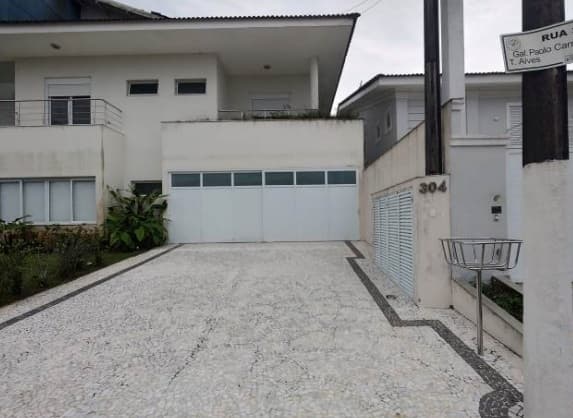 Foto 4 de 8: Casa em leilão em Guarujá - SP — Mansão, ALTO PADRÃO, 7 DORMITÓRIOS, Condomínio Jardim Acapulco, Guarujá/SP