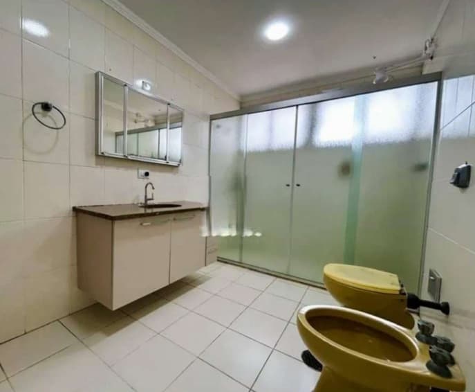 Foto 13 de 20: Apartamento em leilão em Guarujá - SP, bairro Vila Luis Antônio — Apartamento, 192,35m², VISTA MAR, 2 Vagas de garagem, Edifício Ilha Bela, Guarujá/SP