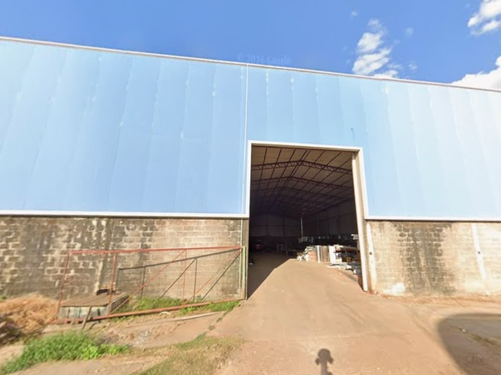 Foto 3 de 4: Comercial em leilão em Sinop - MT, bairro Setor Industrial — Galpão, 2.500m², Setor Industrial,Sinop/MT