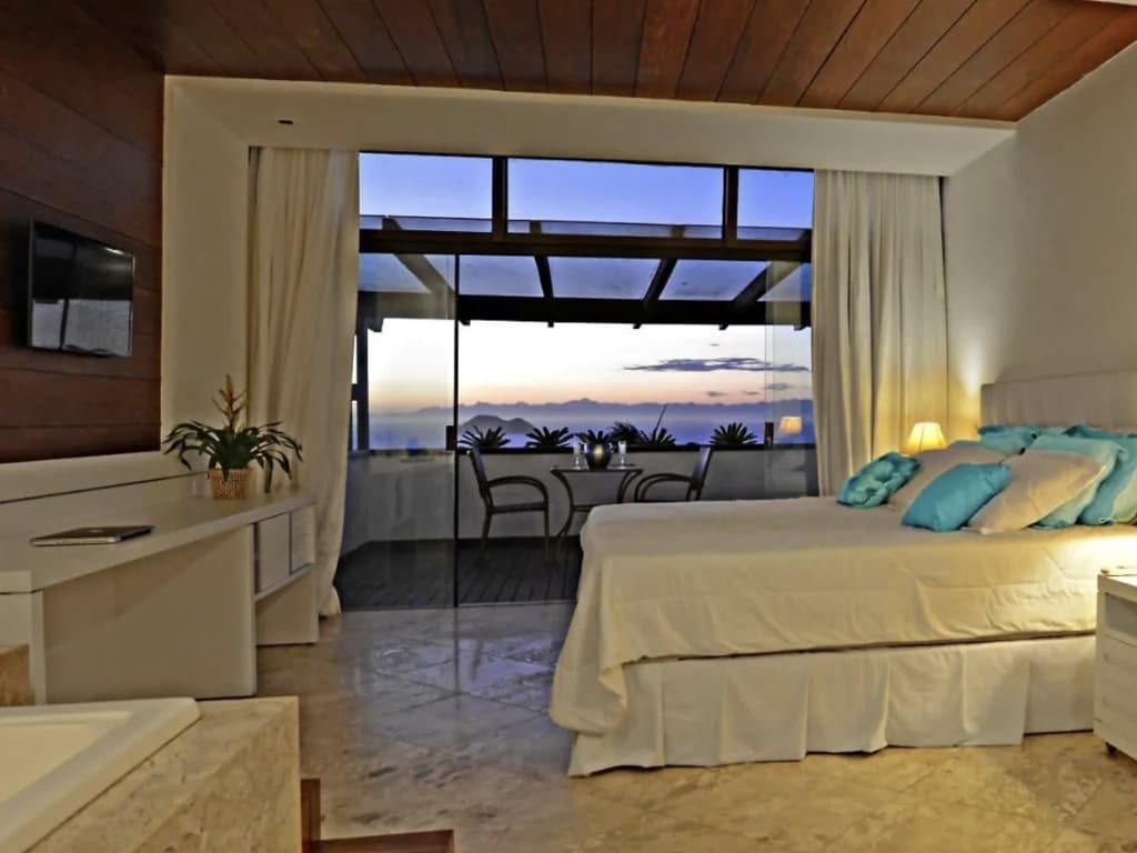 Foto 4 de 9: Comercial em leilão em Armação Dos Búzios - RJ — Hotel com vista, A.T.: 9.143m², 21 suítes, João Fernandes, Armação dos Búzios/RJ