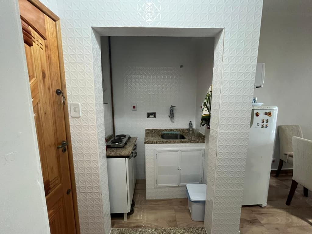 Foto 6 de 15: Apartamento em leilão em Rio De Janeiro - RJ, bairro Centro — Apartamento DESOCUPADO em condomínio Edifício Titan Senado, Rua do Senado n 311, Centro do Rio de Janeiro