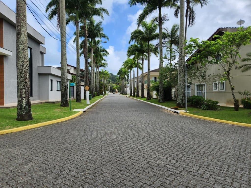 Foto 3 de 8: Terreno em leilão em Guarujá - SP — Direitos do Terreno, 486m², JARDIM PERNAMBUCO II, Praia do Pernambuco, Guarujá/SP