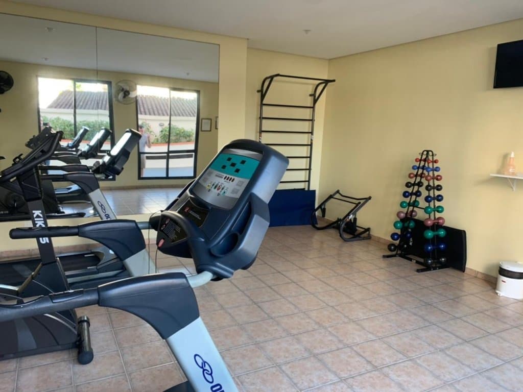 Foto 5 de 8: Apartamento em leilão em Guarujá - SP — Apartamento, 74,04m², 2 Quartos, Garagem, Piscina, Enseada, Guarujá/SP