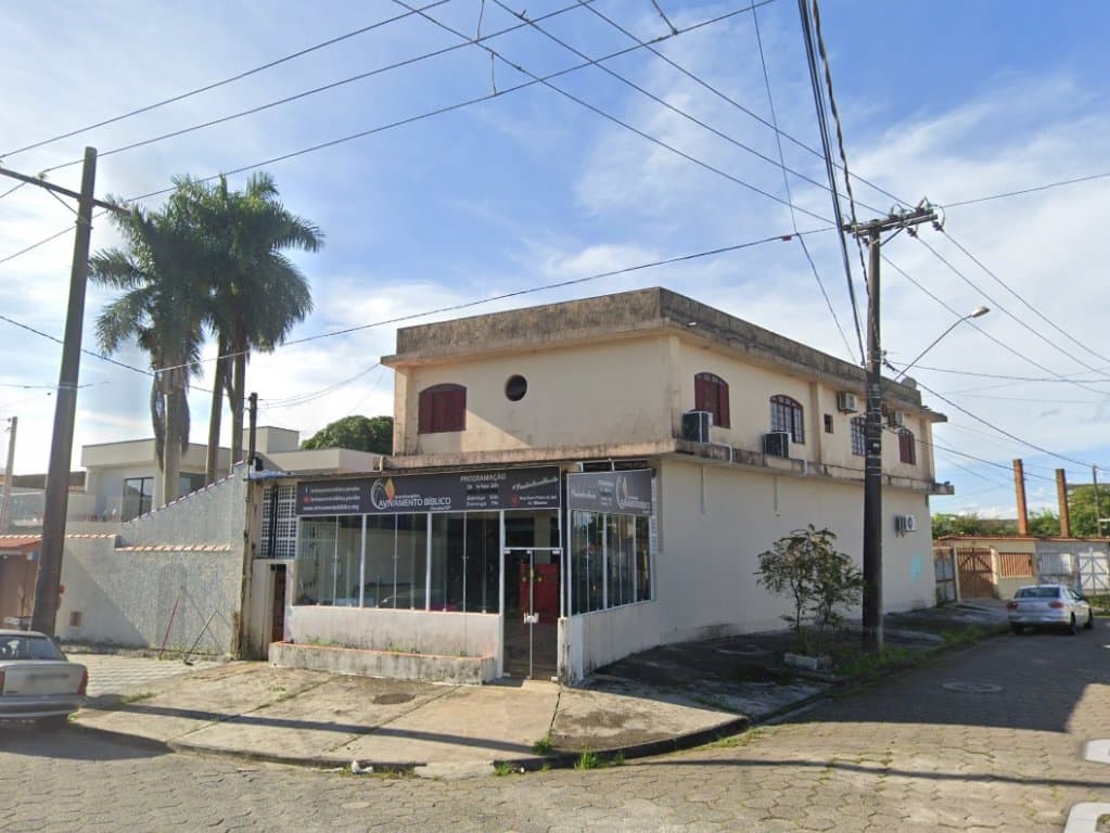 Foto 1 de 6: Comercial em leilão em Peruíbe - SP, bairro Jardim Ribamar — 3 imóveis, Comercial e Residenciais, 440m², Jardim Ribamar, Peruíbe/SP