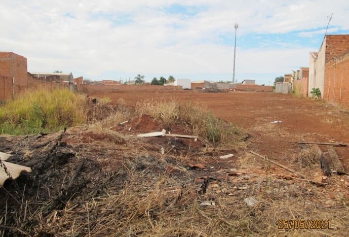 Foto 5 de 7: Terreno em leilão em Leme - SP, bairro Jardim Graminha — Terreno, 8.507m², Jardim Graminha, Leme/SP