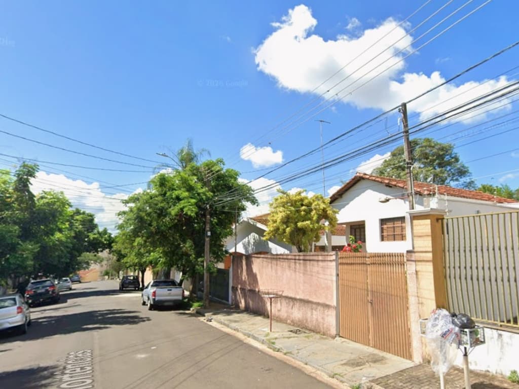 Foto 2 de 3: Terreno em leilão em São Carlos - SP, bairro Cidade Jardim — Casa, 180,00m², Cidade Jardim, São Carlos/SP