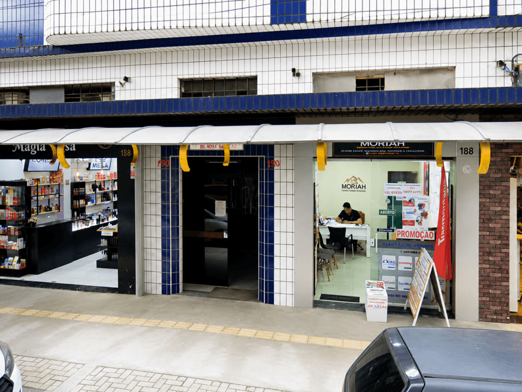 Foto 2 de 3: Apartamento em leilão em São Vicente - SP, bairro Centro — Kitnet Reformada, 20,73m², Edifício Benedito Calixto, Centro, São Vicente/SP