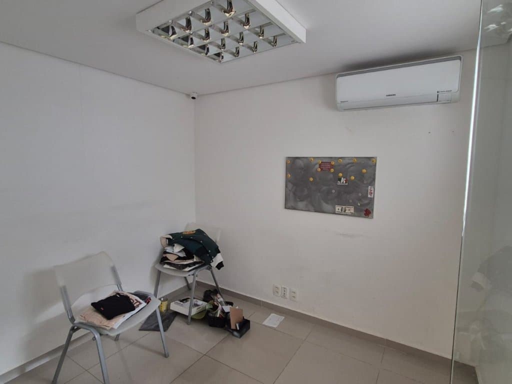 Foto 8 de 29: Casa em leilão em Campinas - SP, bairro Vila Elizabeth — Imóvel Comercial, 326m², Cambuí, Campinas/SP