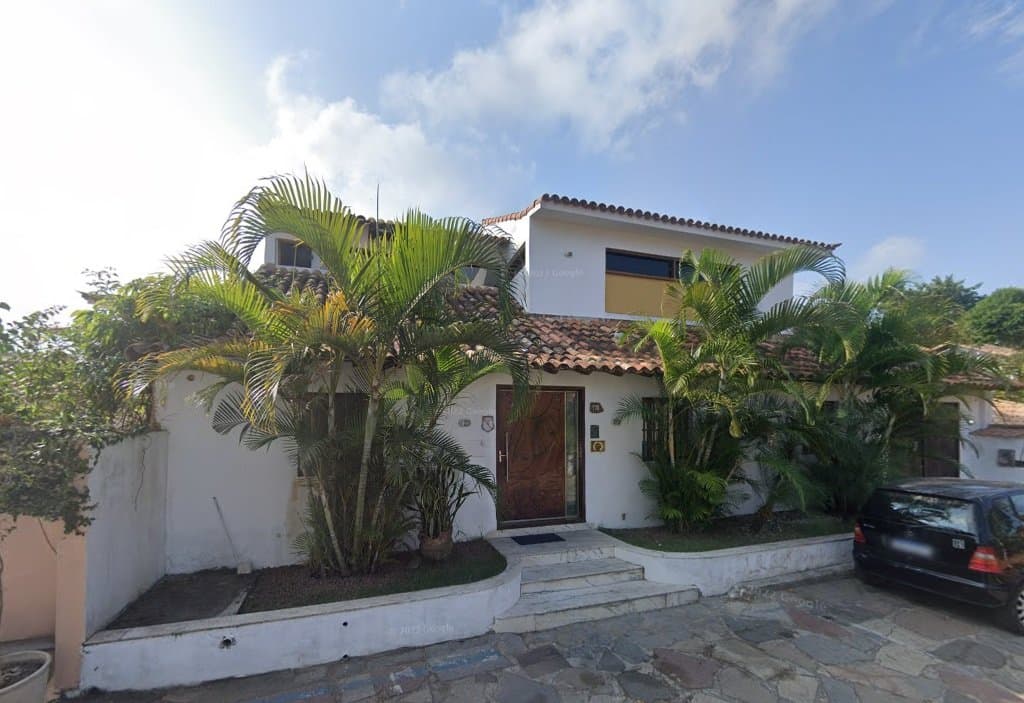 Foto 2 de 5: Comercial em leilão em Armação Dos Búzios - RJ — Imóvel de Luxo, A.T:635m², A.C.: 498m², frente ao mar, próx. Rua da Pedras, Praia do Canto, Armação dos Búzios/RJ