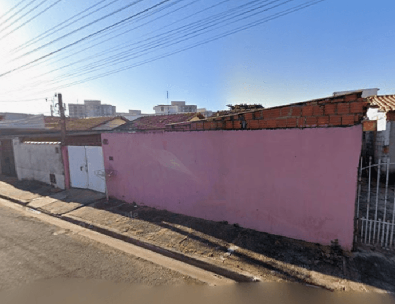 Foto 1 de 4: Casa em leilão em Piracicaba - SP — Imóvel Residencial nº 134 com Terreno de 241,77 m² – Parque Residencial Taquaral, Piracicaba/SP.