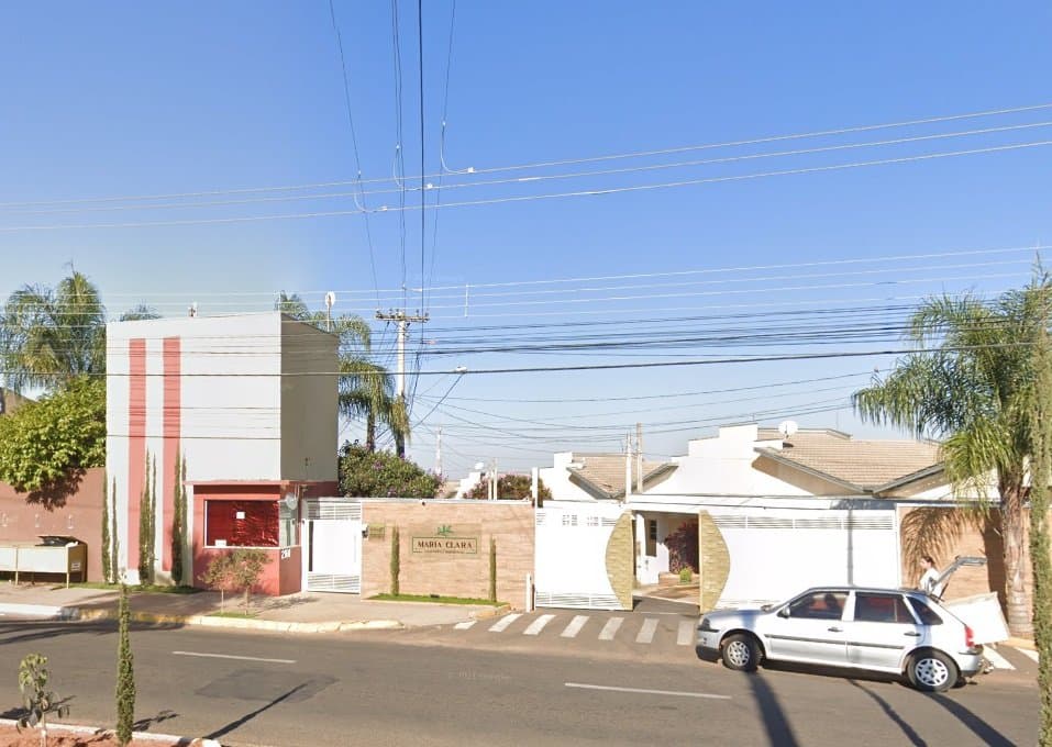 Casa em leilão em Marília - SP — Direitos de um Imóvel Residencial, 55m², Centro, Marília/SP