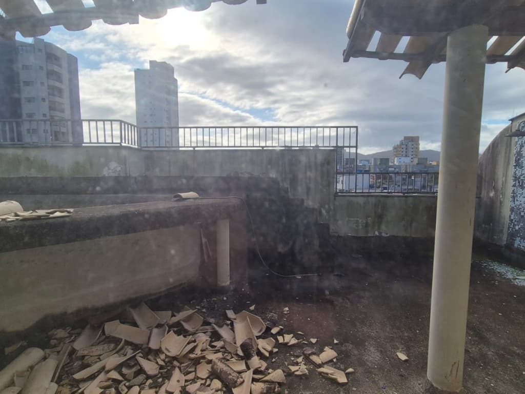Foto 13 de 14: Apartamento em leilão em Guarujá - SP — Direitos QUITADOS, Cobertura, Apartamento, 191m², Piscina, Edifício Piatã, Enseada, Guarujá/SP