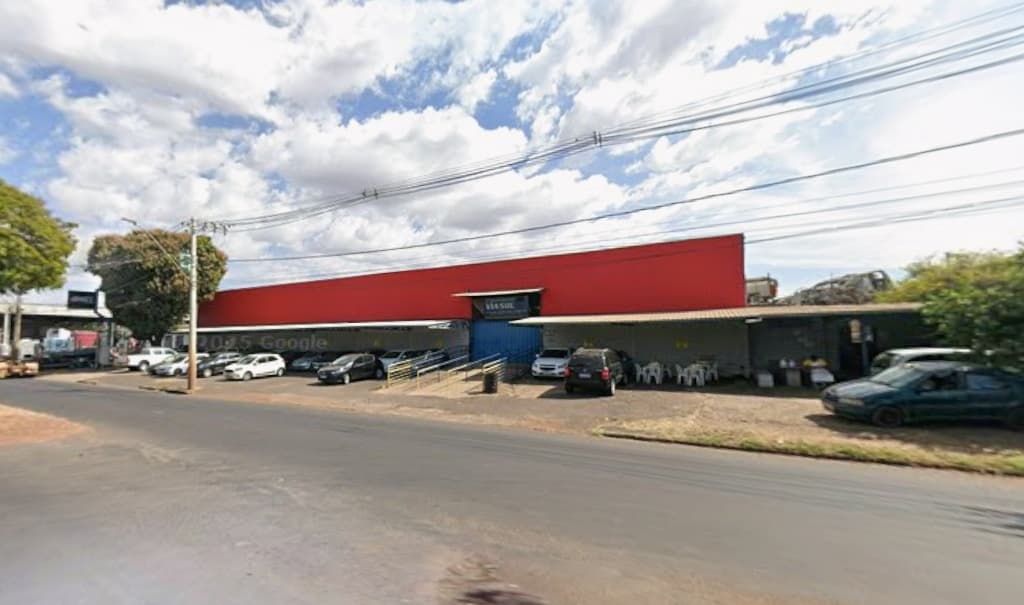 Foto 1 de 3: Comercial em leilão em Uberlândia - MG, bairro Distrito Industrial — Galpão, A.T.: 5.321m², Distrito Industrial, Uberlândia/MG