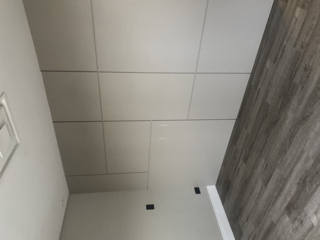 Foto 14 de 16: Apartamento em leilão em Curitiba - PR, bairro Centro — Apartamento n° 21 com 241m², Edifício Janaína - Curitiba/PR