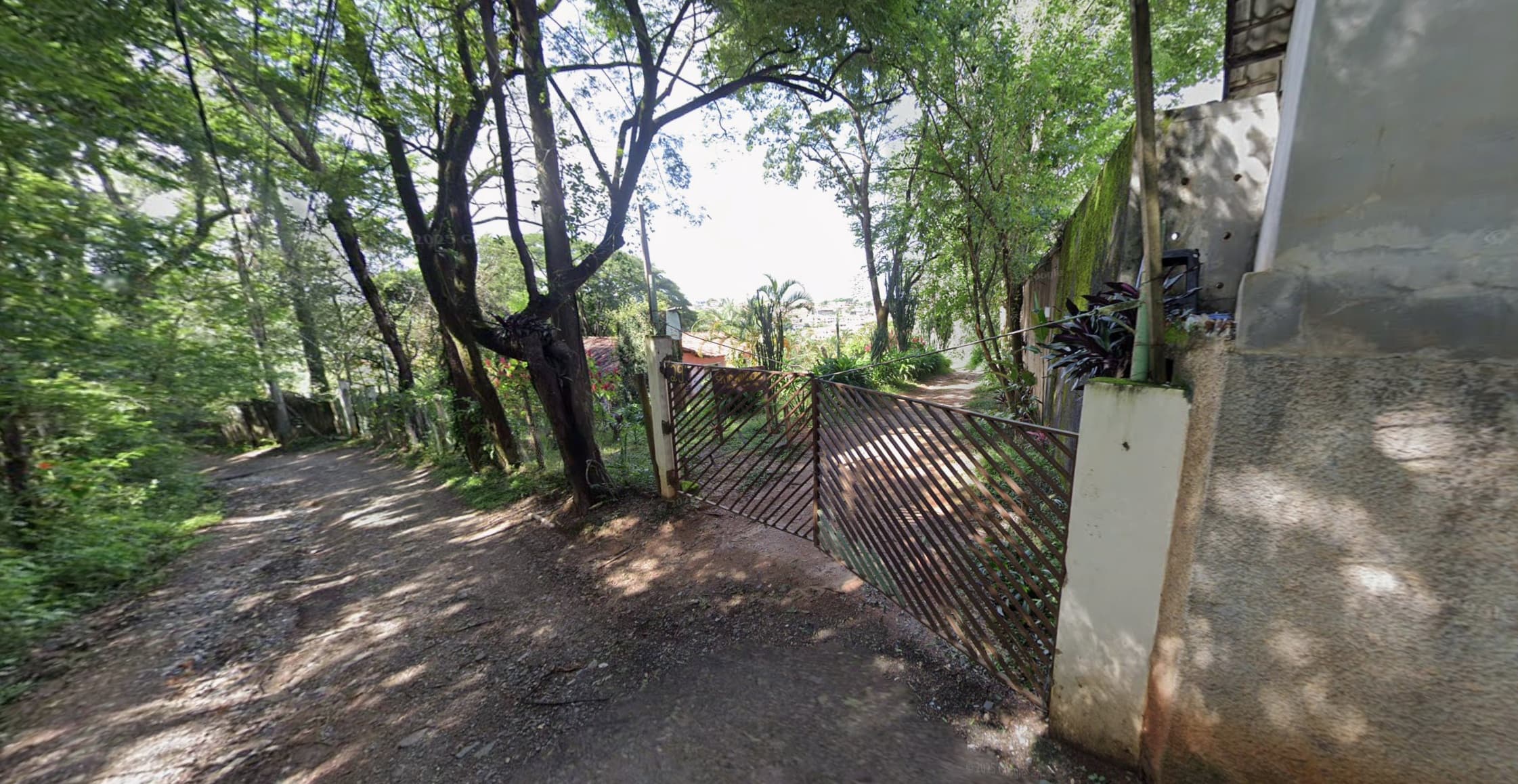 Foto 2 de 3: Area Rural em leilão em Belo Horizonte - MG, bairro Jaqueline — Sítio, A.T.: 5.996m², Jaqueline, Belo Horizonte/MG