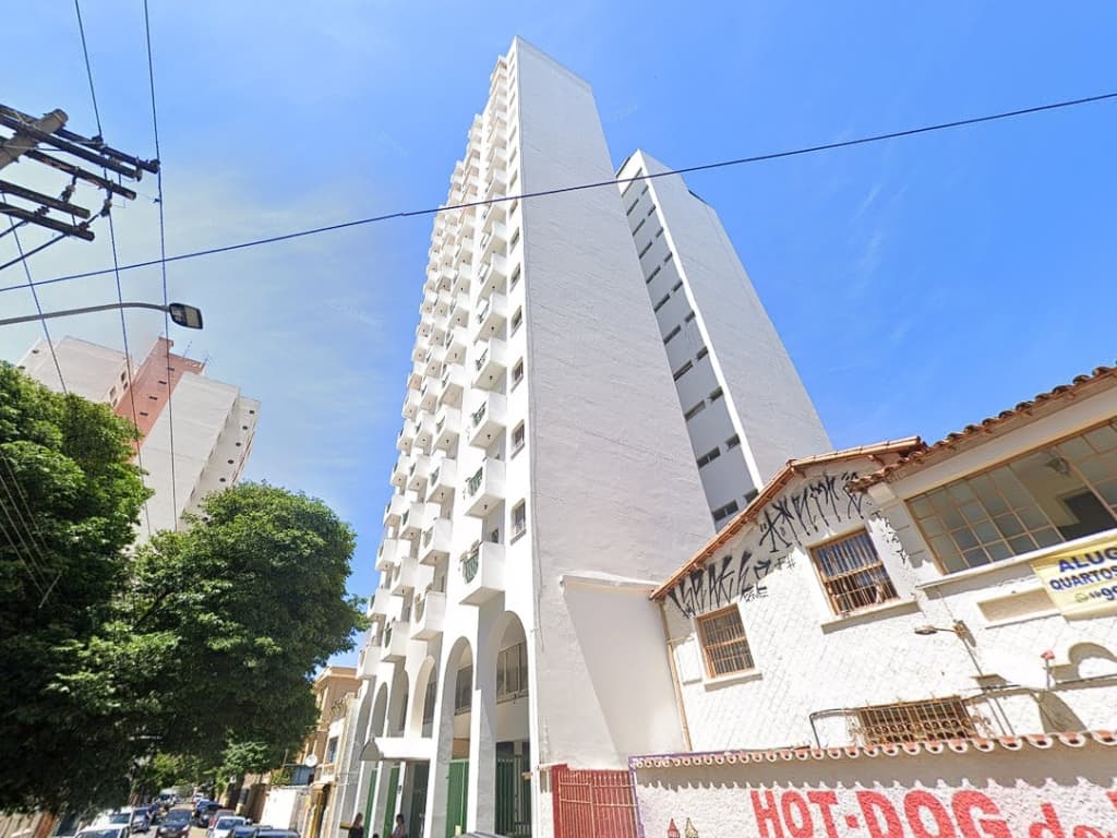 Foto 1 de 2: Apartamento em leilão em Campinas - SP — Apartamento, 32m² e Box de Garagem, 16m², Edifício Inaíra, Campinas/SP