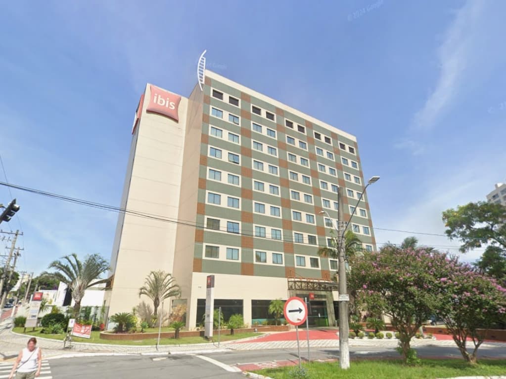 Foto 1 de 2: Apartamento em leilão em Taubaté - SP — 2 Apartamentos, 46,80m² cada, Ibis Hotel, Taubaté/SP